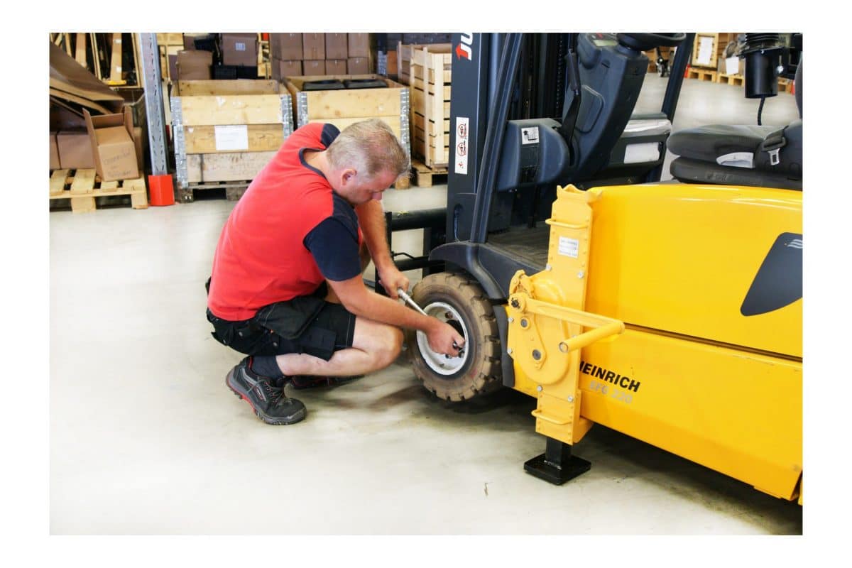 Kuggstångsdomkraft 10 ton - Bild 2